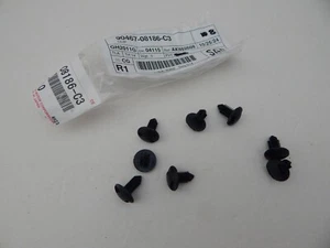 8xToyota 90467-08186-C3 Genuine Clips Black Made in Japan New - Picture 1 of 4