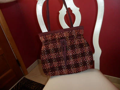 Vera Bradley Granate Tweed Hobo con Lazo Delantero Usado en Excelente Condición Foto 1 de 4