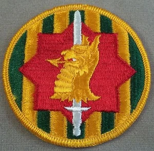 Parche de borde merrowed a todo color 89a brigada de policía militar del ejército de los Estados Unidos - Imagen 1 de 2