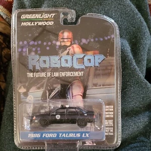  GreenLight 1986 Ford Taurus LX Robocop 1/64. - Bild 1 von 10