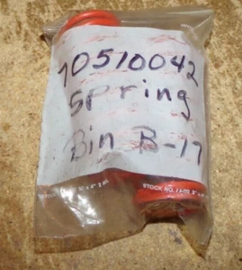 2-lot AGCO oem #70510042 springs new - Picture 1 of 3