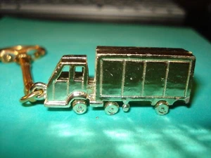 Vintage Silver Tone Metal Semi Truck-Cab Over Key Chain-Ring 80's - Picture 1 of 5