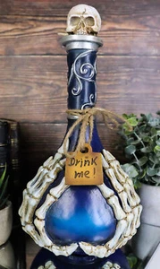 Botella de poción decorativa azul esqueleto brujería dedos y calavera ¡bebebeme! - Imagen 1 de 7