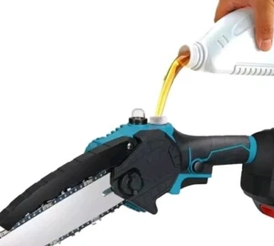 MINI MOTOSEGA A 2 BATTERIA 88V 4POLLICI LUBRIFICATA OLIO ELETTROSEGA TAGLIARAMI - Foto 1 di 3