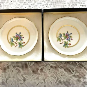 Herend Victoria Gold Christmas Mini Plates Set of 2 - Picture 1 of 4