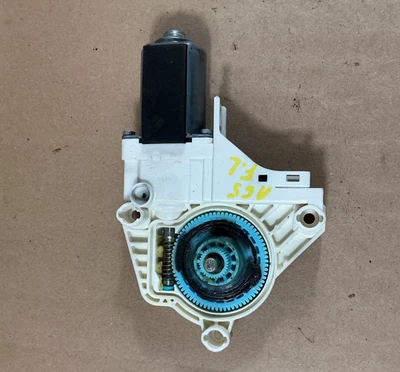 2009-2017 Audi S5 A5 Left Window Regulator Motor 8T0959801B OEM - Image 1 of 4