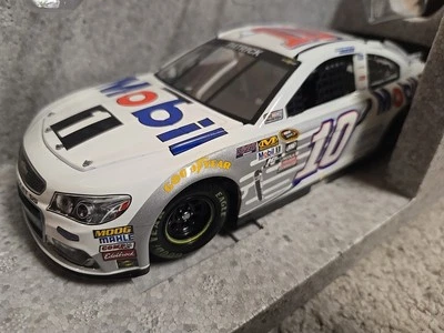 2016 Danica Patrick 10 Mobil 1 1/24 Lionel Nascar Diecast 1/637 - Image 1 of 4