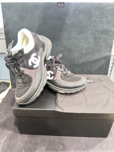 Chanel Black CC Logo Runner Trainer Sneaker US Size 6              LS(333854) - Picture 1 of 9