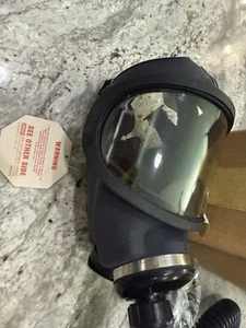 Vintage MSA Full Face Respirator Mask Kit 1980 NOS Cos Play Riot Gear SCBA - Picture 1 of 7