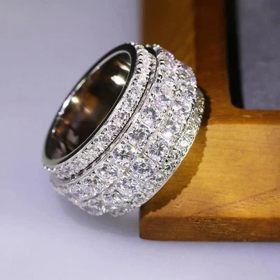 Aliança de casamento masculina 5,50 ctw moissanita eternidade para marido folheada a ouro branco 14K - Imagem 1 de 4