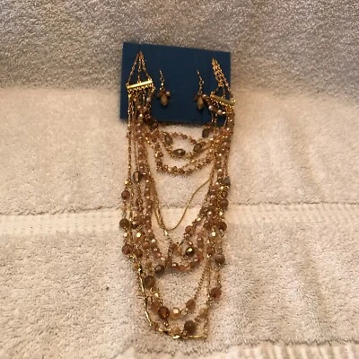 Avon 2005 Lujoso Collar y Pendiente Dorado Multistrand Conjunto de Regalo Foto 1 de 4