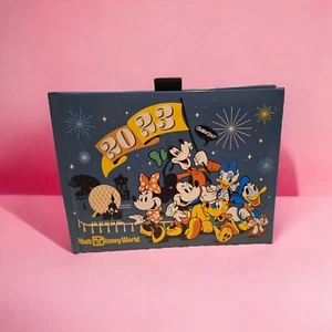 Disney Parks 2023 Autograph Book Featuring Mickey Mouse & Friends NEW - Picture 1 of 5