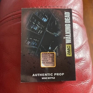 Cryptozoic The Walking Dead Season 4 Part 2 Authentic Prop Wine Bottle TWD - Picture 1 of 2