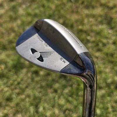 Mens Right Hand Never Compromise Tour 56 Deg Stiff Steel Shaft 37 Inches - Image 1 of 4