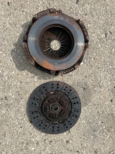 Ford 460 7.5L Manual Transmission 12" Pressure Plate & Clutch Disc, 5 Speed ZF5 - Picture 1 of 8