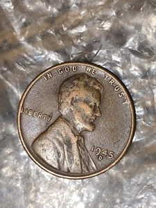 1945D Lincoln Wheat Penny L On Rim Rare Coin - Picture 1 of 2