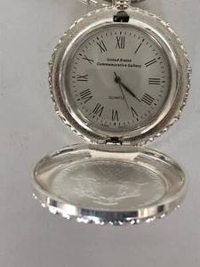 UNITED STATES GEDENKMÜNZE UHR MIT EINEM 1 OZ FEINSILBER DOLLAR EINGEBAUT - Bild 1 von 6