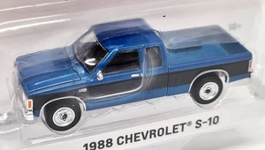 Greenlight 1/64 - Chevrolet S-10 Pickup blau 1988 Diecast Scale Modellauto - Bild 1 von 3