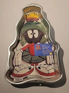 Vintage 1998 Wilton Marvin the Martian Cake Pan Baking Mold #2105-3202 - Picture 1 of 7