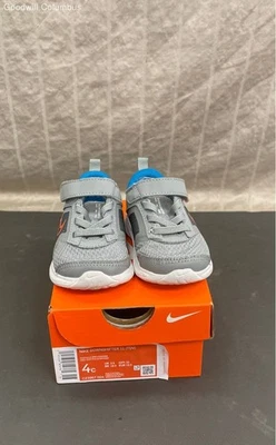 Nike Downshifter 11 niños pequeños talla 4C Foto 1 de 4