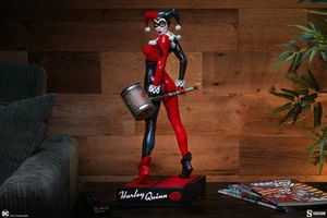 SEALED Harley Quinn Premium Format Figur Original Anzug Variante - Bild 1 von 2