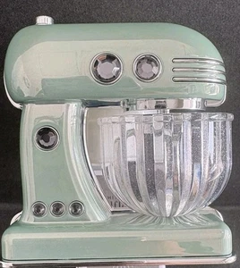 Bath & Body Works Kitchen Stand Mixer Mint Green Wallflower Plug NWT SOLD OUT  - Picture 1 of 1