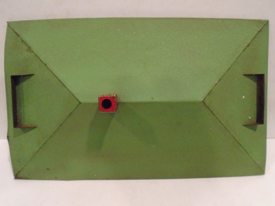 VINTAGE AMERICAN FLYER S GAUGE GREEN METAL ROOF FOR MYSTIC STATION - Image 1 of 4