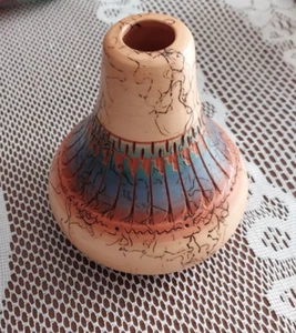 Navajo Etched Horse Hair Pottery Native American Signed Tannia Neal Navajo - Picture 1 of 8