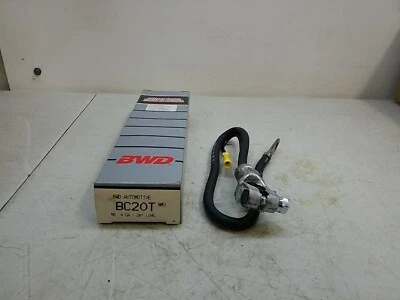 BC20T BWD Battery Cable. Top Mount w/1 Aux Lead. 4 Ga. 20" long - Image 1 of 3