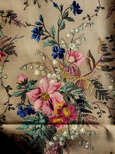 * BOUNDLESS by CRAFTSY *** S*I*X Y*A*R*D*S of * PLUME !!! *** Floral on Taupe - Picture 1 of 6