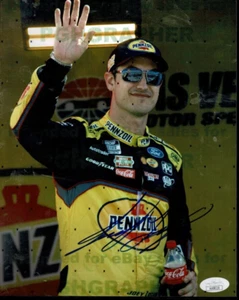 Garaje NASCAR 8x10 autografiado firmado por Joey Logano - Autenticado por JSA - Imagen 1 de 3