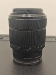 Sony Alpha SEL2870 28-70mm f/3.5-5.6 FE OSS Zoomobjektiv E-Mount - Bild 1 von 6