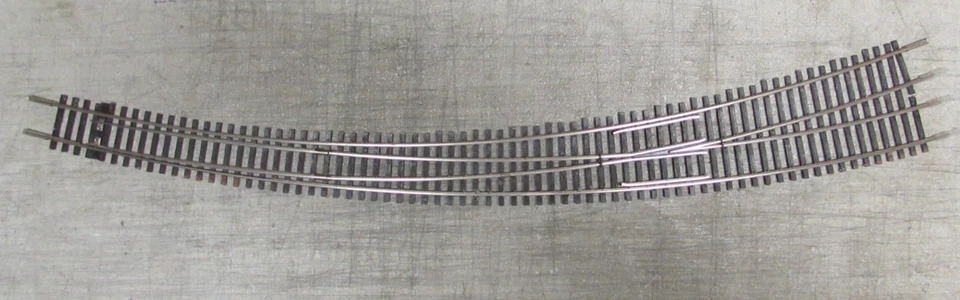 SHINOHARA NICKLE/SILVER LH CURVED SWITCH TURNOUT CODE 83 HO SCALE (LOT 289) - Image 1 of 2