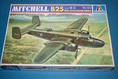 Italaerei 123 - Mitchell B25 Type B-C  scala 1/72 - Immagine 1 di 2