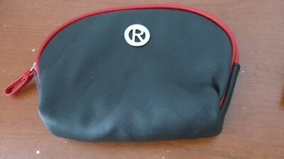 BOLSA DE MAQUILLAJE COSMÉTICO KENNETH COLE REACTION~NEGRA CON CREMALLERA Foto 1 de 3