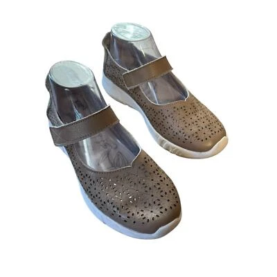 Spring Step 39 8.5 Tan Shirlene Mary Jane Flats Sneakers Laser Cut Floral Design - Image 1 of 4
