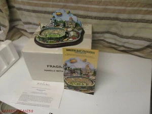 GREEN BAY PACKERS GAME DAY AT LAMBEAU FIELD SCULPTURE IN BOX - Picture 1 of 12
