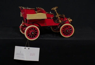 1903 FORD  MODEL A FROM THE FRANKLIN MINT. - Image 1 of 4