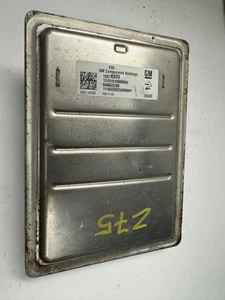 17 SILVERADO1500 Engine Control Module Computer ECU ECM PCM - 12679839; 12674052 - Picture 1 of 2