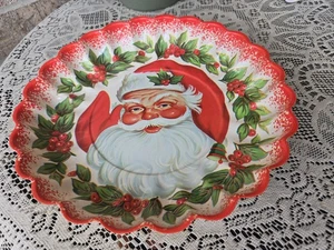 Biscottiera rotonda plastica natalizia vintage MCM anni 60 Babbo Natale agrifoglio bacche usata in ottime condizioni - Foto 1 di 4