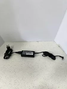 Genuine OEM AC Adapter Charger For HP N193 V85 R33030 18.5V 3.5A Smart pin 65w - Picture 1 of 5