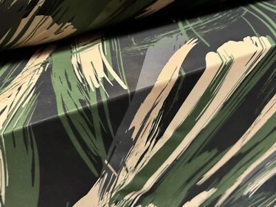 Tecido elástico rede malha elétrica, por metro - Estampa de pincel de camuflagem - Cáqui - Imagem 1 de 4