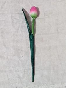 FIORE ROSA LEGNO INTAGLIATO ARTISTICO COLORATO h 23,5 cm - Foto 1 di 2