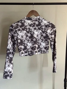 Long Sleeve Swim Top Girls Youth SZ L  Art Class Black -Gray  Swim Shirt 10/12 - Picture 1 of 3