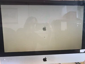 Apple iMac 11,2 Intel Core i3, funktionstüchtiger 24'' Bildschirm - Bild 1 von 4