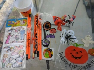 Nachlassverkauf Halloween Posten 23 Garfield Bleistifte Hong Kong Watch Puffy Aufkleber OTC - Bild 1 von 15