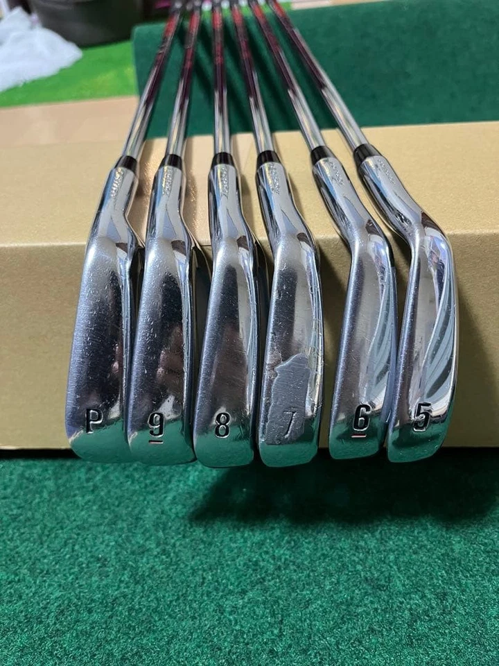 Nike VR Pro Combo Forged Iron Set 6pcs (5-PW) N.S.PRO MODUS3 TOUR120 X Flex X - Image 1 of 4