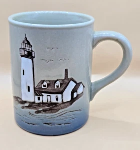 Vintage. Down-East Crafts, Inc. Keramik Becher Tasse Leuchtturm Segelboote Möwen Ozean - Bild 1 von 5