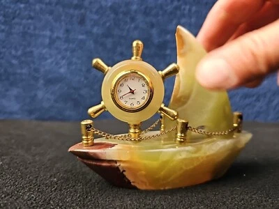 Vintage Onyx Sailboat Ship Desk Watch Quartz Clock Green Natural Polished Stone - Image 1 of 4