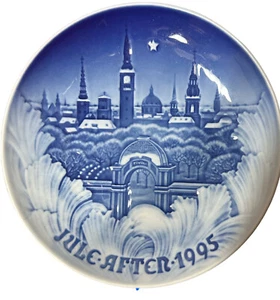 Bing & Grondahl Christmas Jule After 1995 Plate The Towers of Copenhagen NO BOX - Picture 1 of 7